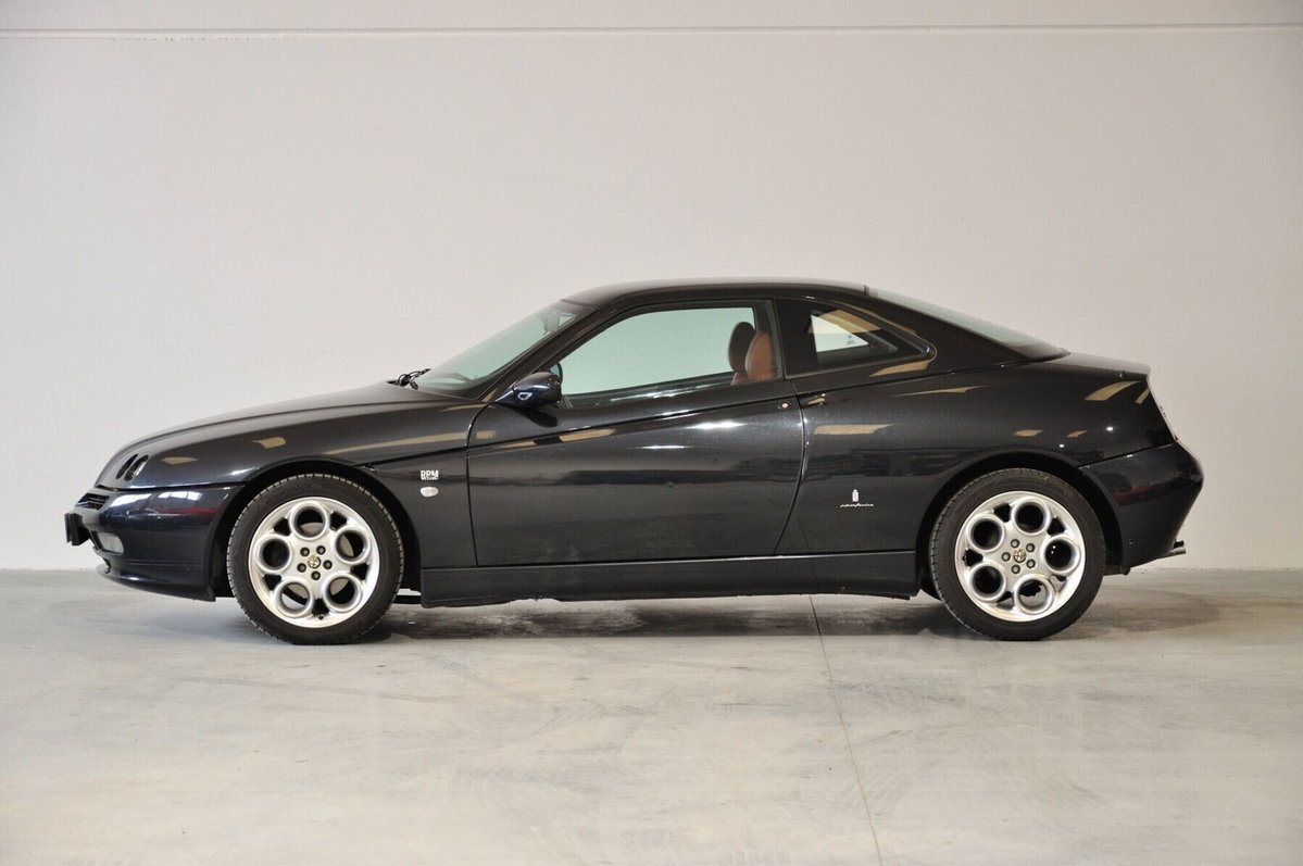 Alfa Romeo Gtv 2.0i 16V T.S. cat Limited Edition (18)