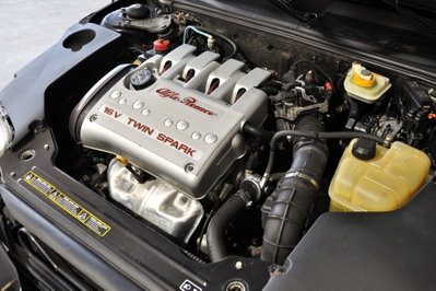 Alfa Romeo Gtv 2.0i 16V T.S. cat Limited Edition (6)