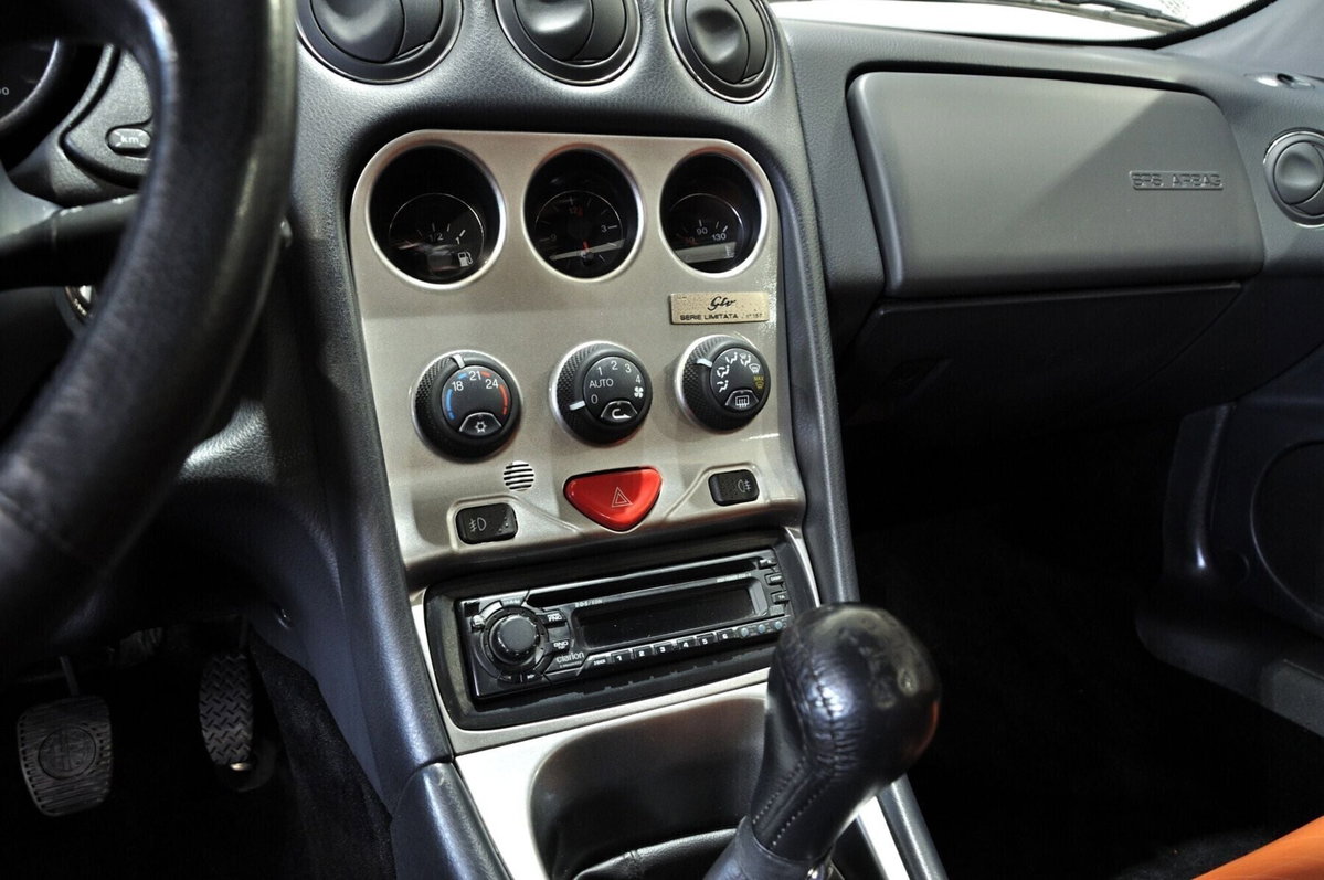 Alfa Romeo Gtv 2.0i 16V T.S. cat Limited Edition (9)