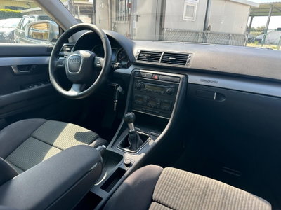 Audi A4 Avant 2.0 TDI F.AP. quattro Sport (17)
