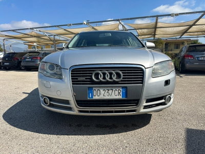 Audi A4 Avant 2.0 TDI F.AP. quattro Sport (9)