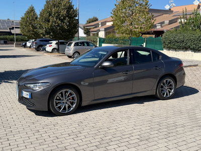 Alfa Romeo Giulia 2.2 Turbodiesel 180 CV AT8 AWD Q4 Super (4)