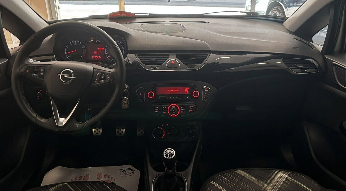 Opel Corsa Coupé 1.4 90CV GPL Tech n-Joy (17)