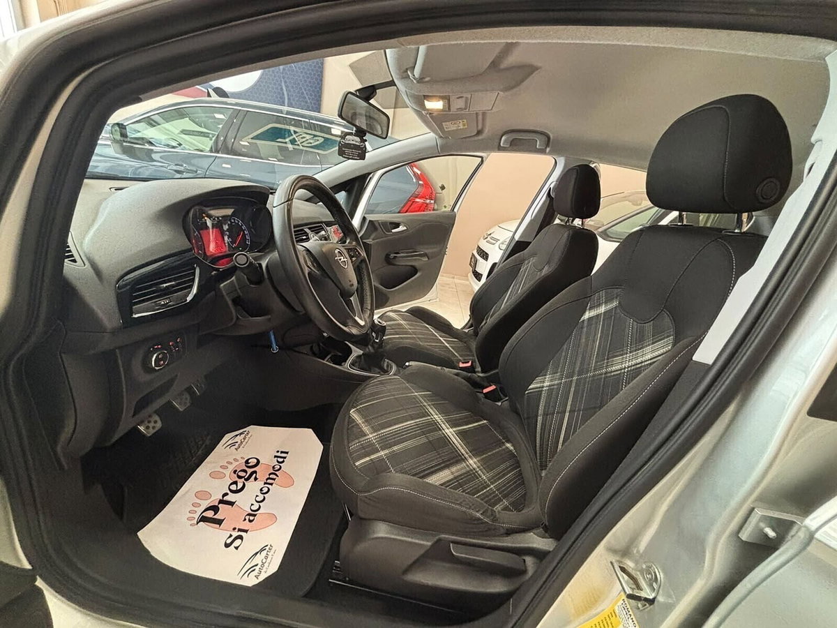 Opel Corsa Coupé 1.4 90CV GPL Tech n-Joy (7)