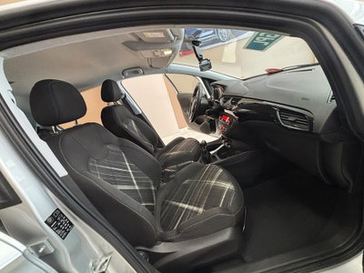 Opel Corsa Coupé 1.4 90CV GPL Tech n-Joy (8)