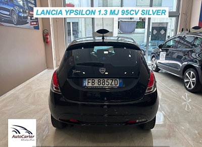 Lancia Ypsilon 1.3 MJT 16V 95 CV 5 porte S&S Silver (5)