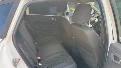 Ford Fiesta 1.5 TDCi 75CV 5 porte Titanium (15)