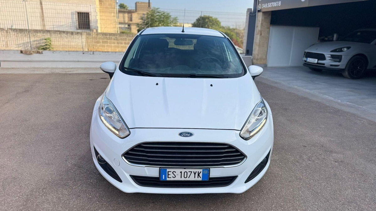 Ford Fiesta 1.5 TDCi 75CV 5 porte Titanium (2)