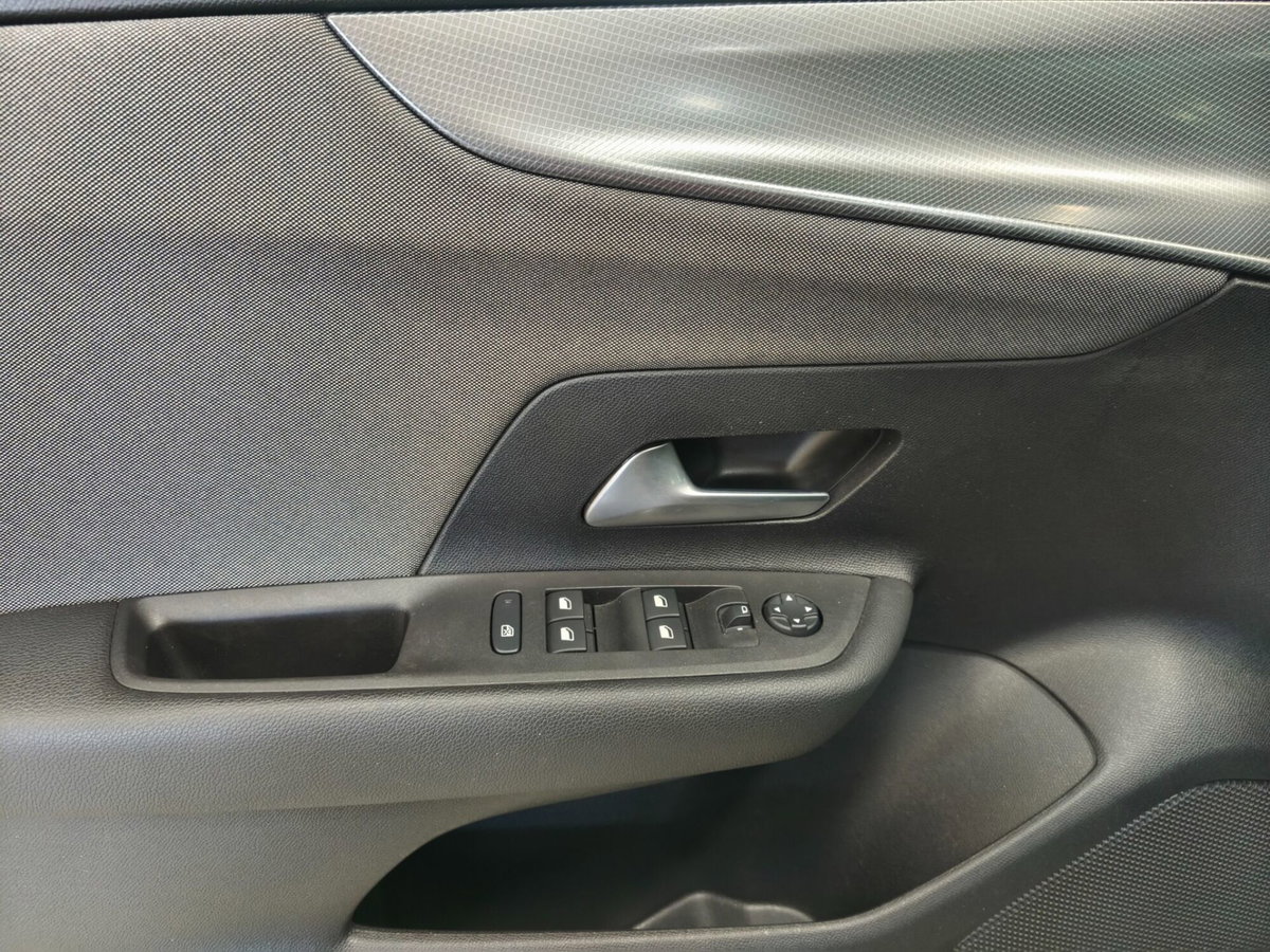 Opel Mokka 1.2 Turbo Edition (11)