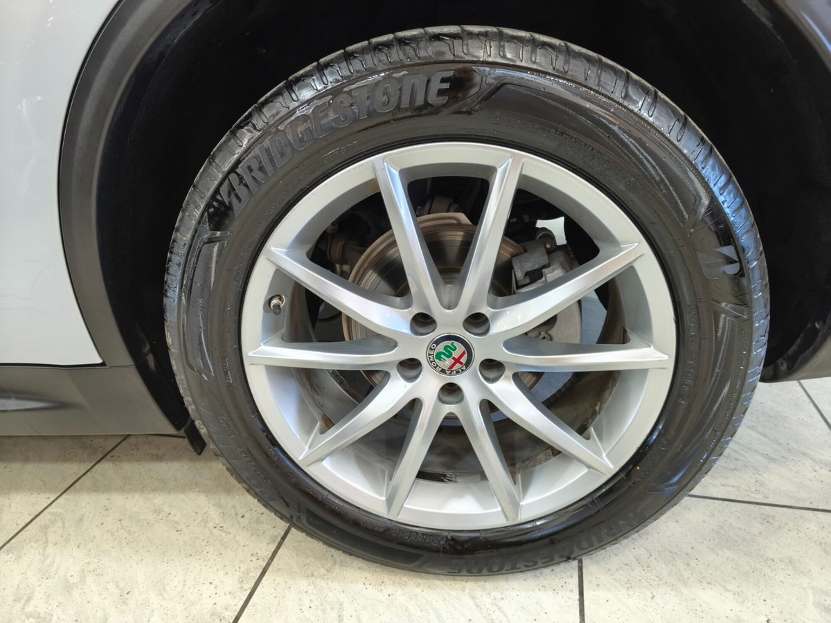 Alfa Romeo Stelvio Stelvio 2.2 Turbodiesel 190 CV AT8 Q4 Executive (12)