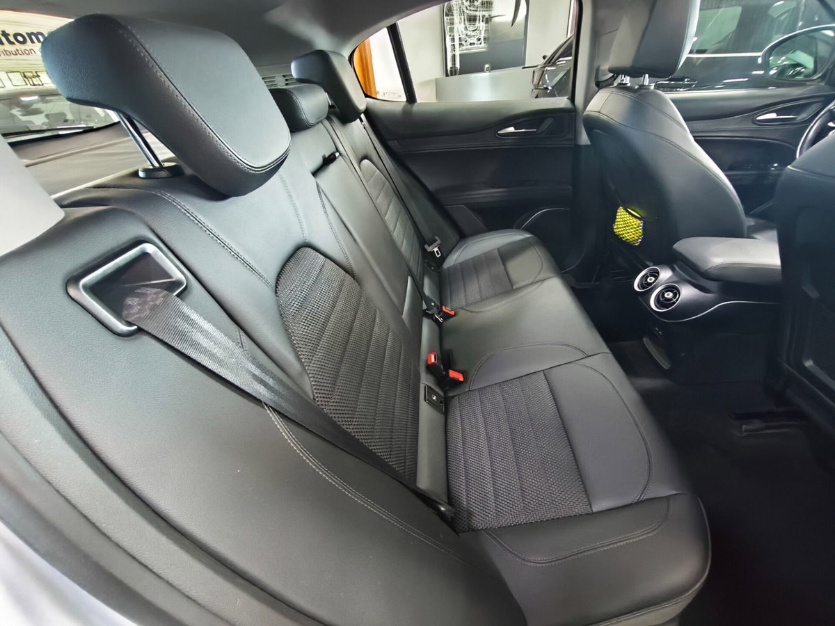 Alfa Romeo Stelvio Stelvio 2.2 Turbodiesel 190 CV AT8 Q4 Executive (16)