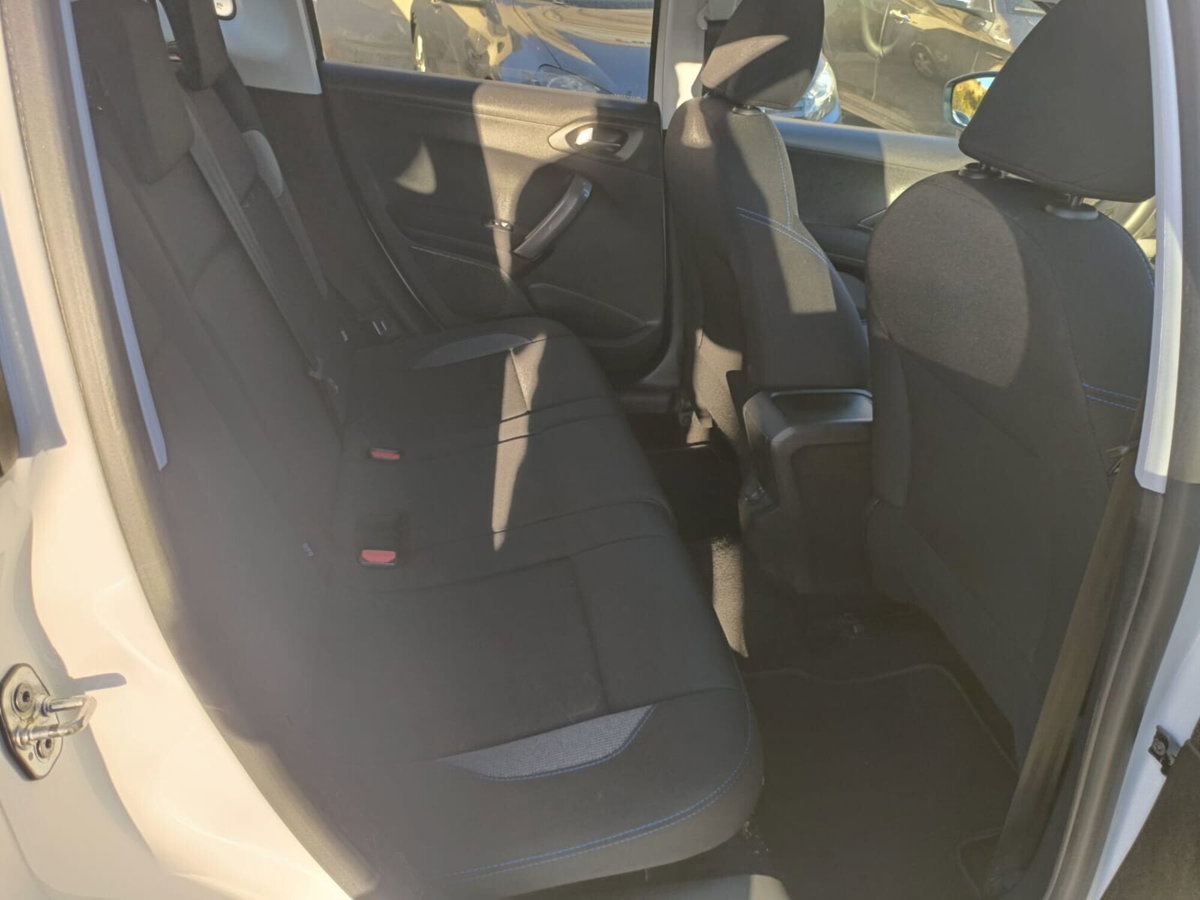 Peugeot 2008 82 S&S Allure (10)