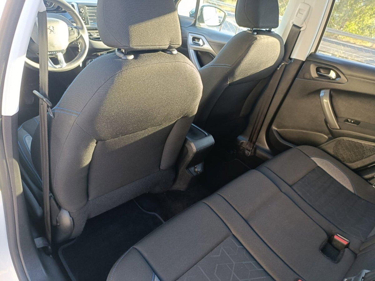 Peugeot 2008 82 S&S Allure (17)