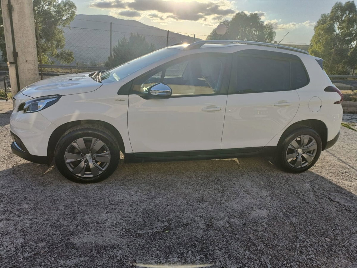 Peugeot 2008 82 S&S Allure (6)