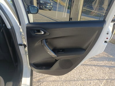 Peugeot 2008 82 S&S Allure (9)
