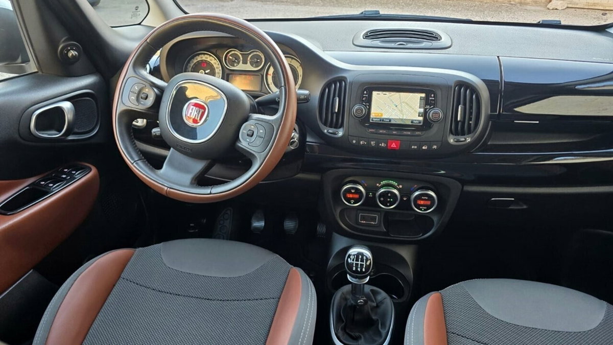 Fiat 500L 1.6 Multijet 120 CV Trekking (5)