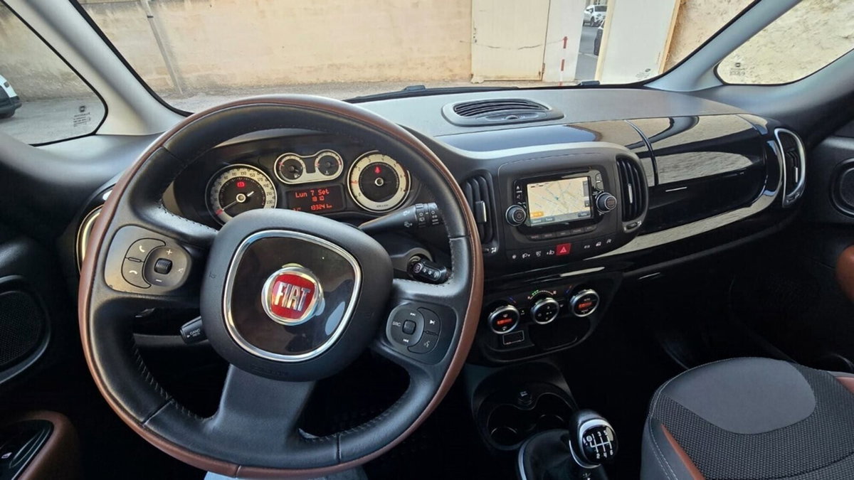 Fiat 500L 1.6 Multijet 120 CV Trekking (6)