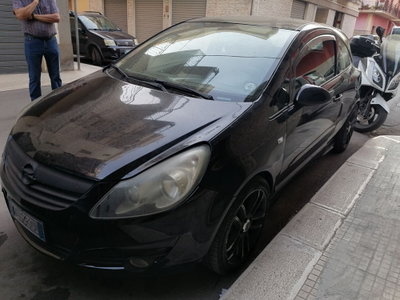 Opel Corsa 1.3 CDTI 75CV 3 porte Enjoy usata