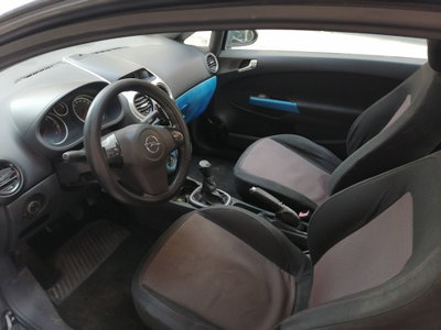 Opel Corsa 1.3 CDTI 75CV 3 porte Enjoy (6)