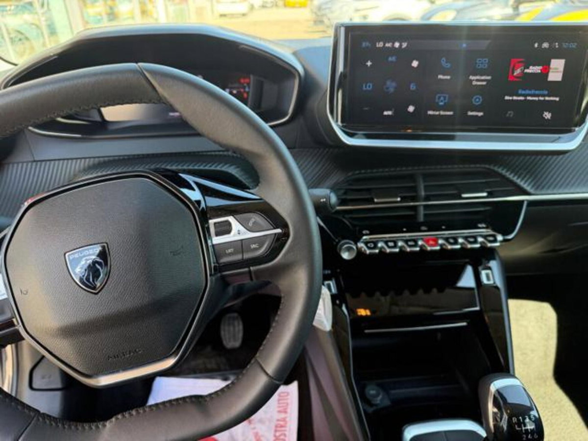 Peugeot 208 PureTech 100 Stop&Start 5 porte Allure (10)