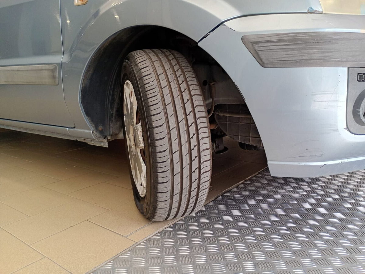 Ford Fusion 1.4 TDCi 5p. Collection (4)