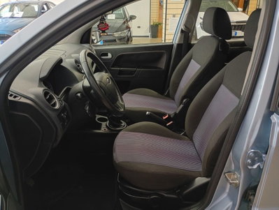 Ford Fusion 1.4 TDCi 5p. Collection (5)