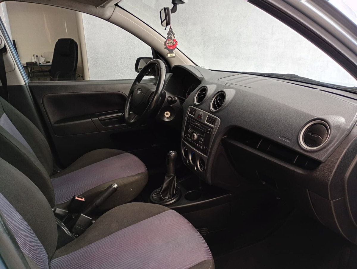 Ford Fusion 1.4 TDCi 5p. Collection (7)