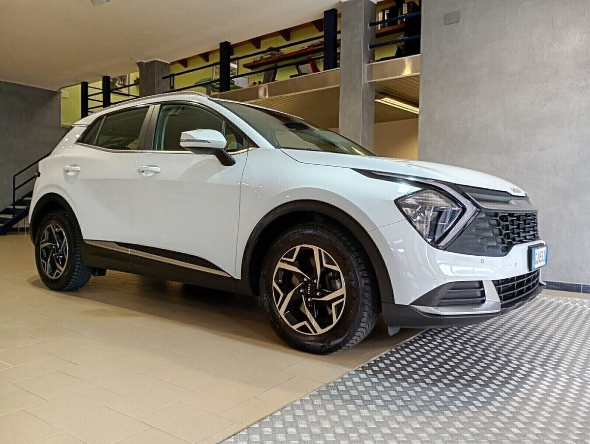 Kia Sportage 1.6 CRDi MHEV Business (2)