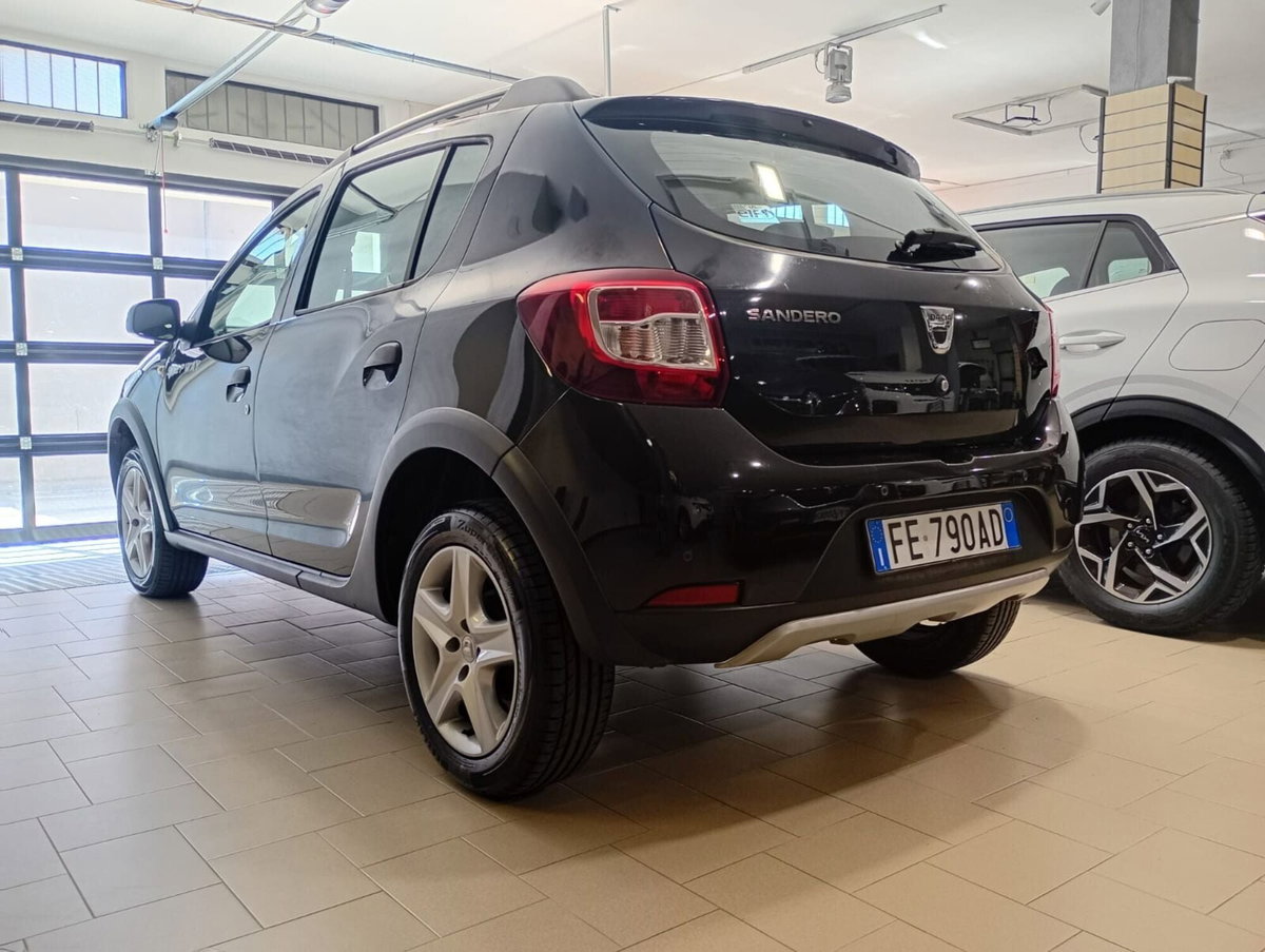 Dacia Sandero Stepway 1.5 dCi 8V 90CV Start&Stop (5)