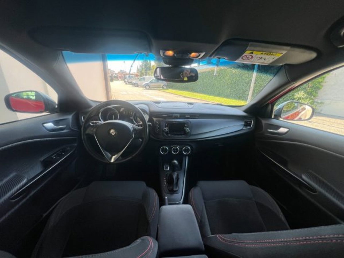 Alfa Romeo Giulietta 1.4 Turbo multiair Sprint 170cv tct (14)