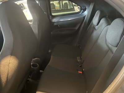Toyota Aygo X 1.0 Trend 72cv (11)