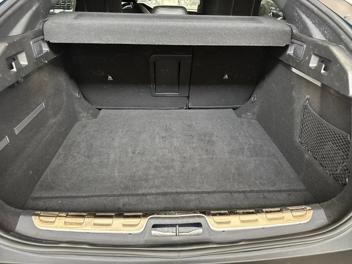 Peugeot 408 1.2 hybrid GT 136cv e-dsc6 (15)