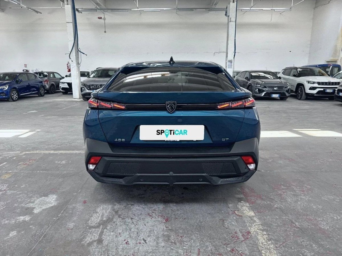Peugeot 408 1.2 hybrid GT 136cv e-dsc6 (3)