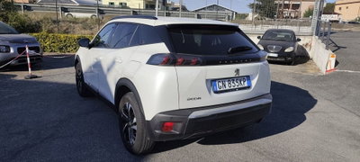 Peugeot 2008 1.2 turbo Allure 100cv (4)