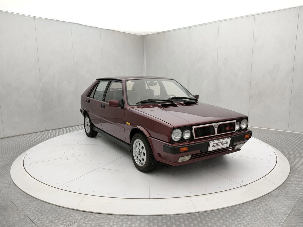 Lancia Delta turbo HF 4WD