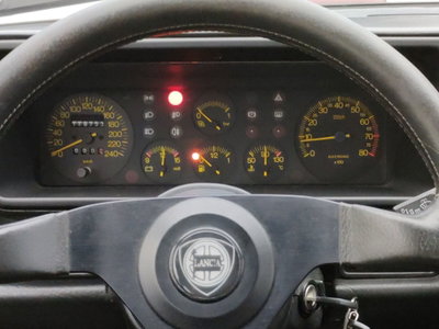 Lancia Delta turbo HF 4WD (11)