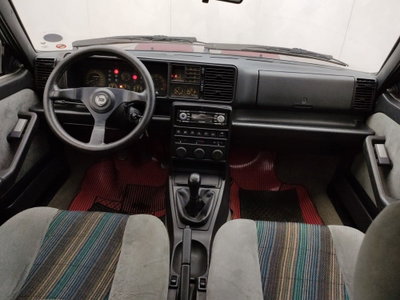Lancia Delta turbo HF 4WD (13)