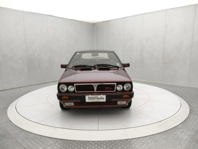 Lancia Delta turbo HF 4WD (2)
