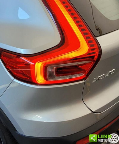 Volvo XC40 D4 AWD Geartronic R-design (10)