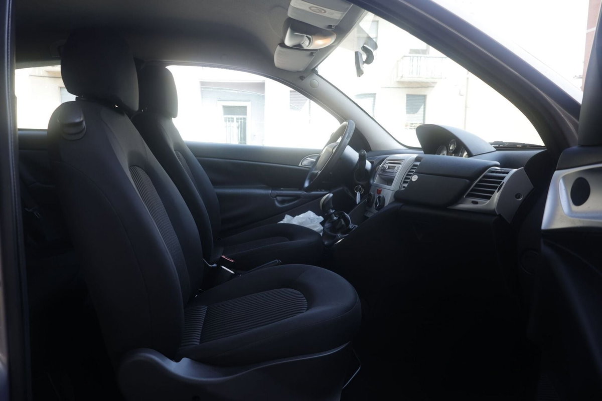 Lancia Ypsilon 1.2 Platino (10)