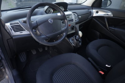 Lancia Ypsilon 1.2 Platino (14)