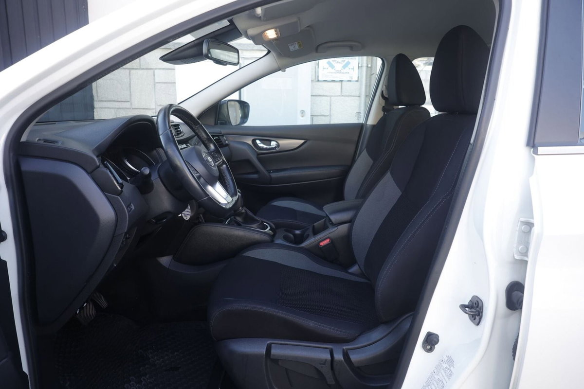 Nissan Qashqai 1.5 dCi 115 CV DCT Tekna (18)