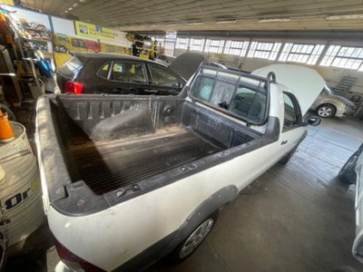 Mitsubishi L200 2.5 DI-D/136CV SC Inform DPF (2)