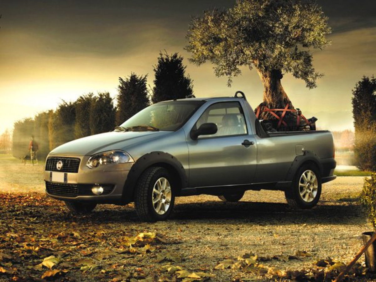 Fiat Strada 1.3 MJT 95CV Pick-up Trekking (2)