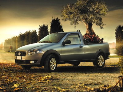 Fiat Strada 1.3 MJT 95CV Pick-up Trekking (2)