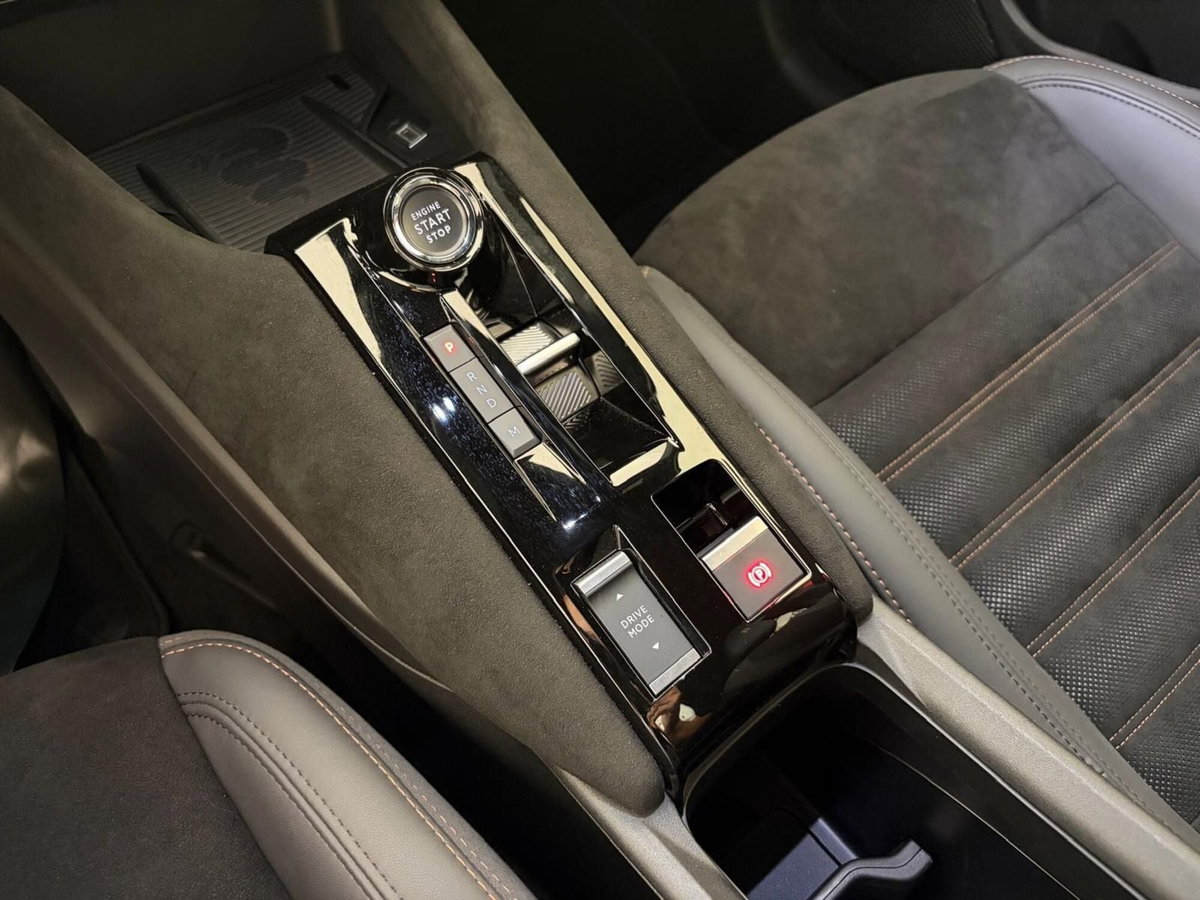 Alfa Romeo Junior 1.2 ibrida Q4 Intensa 145cv edct6 (15)