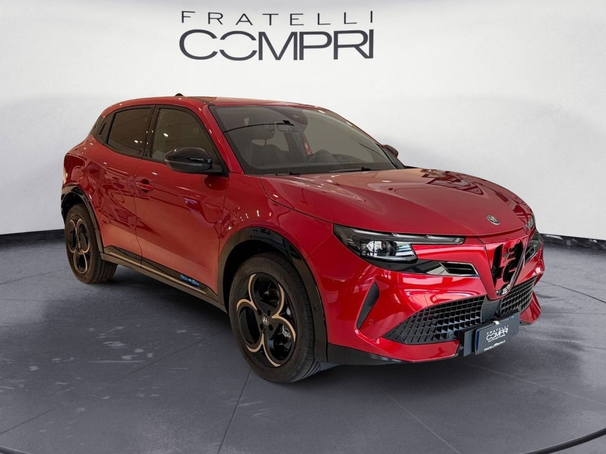 Alfa Romeo Junior 1.2 ibrida Q4 Intensa 145cv edct6 (2)