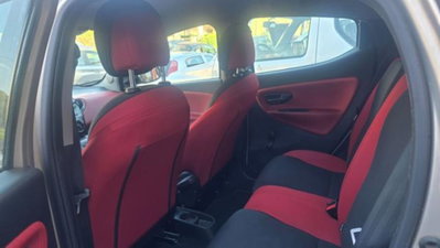 Lancia Ypsilon 1.2 69 CV 5 porte Silver (9)