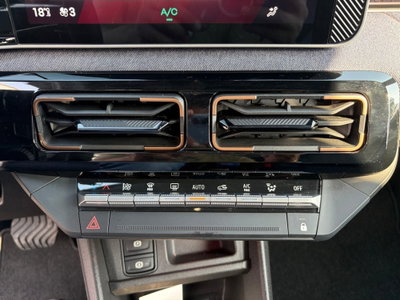 Renault Renault 4 Techno comfort range 150cv (13)