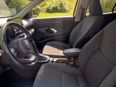 Toyota Yaris Cross Trend awd-i 115cv e-cvt (12)